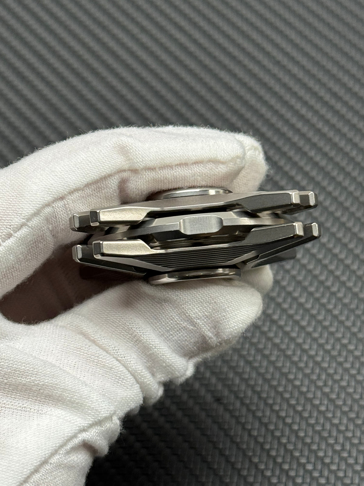 Manzala Titanium
