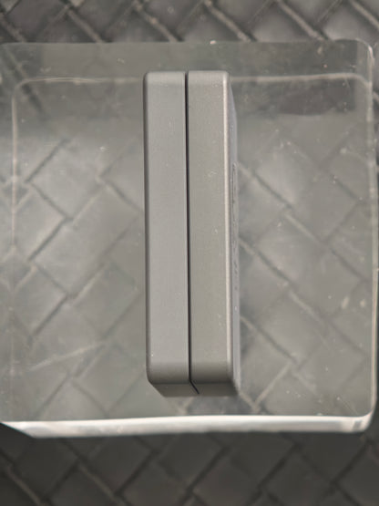 Mute Zirconium