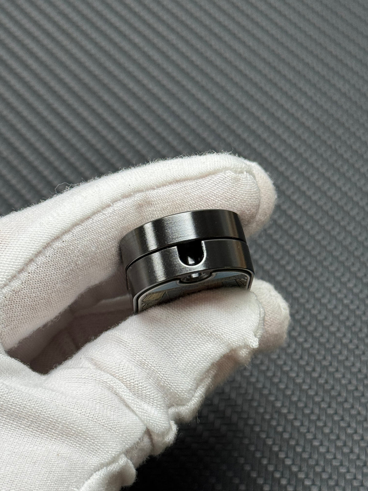 Gilded Dream Bearing Cap Zirconium