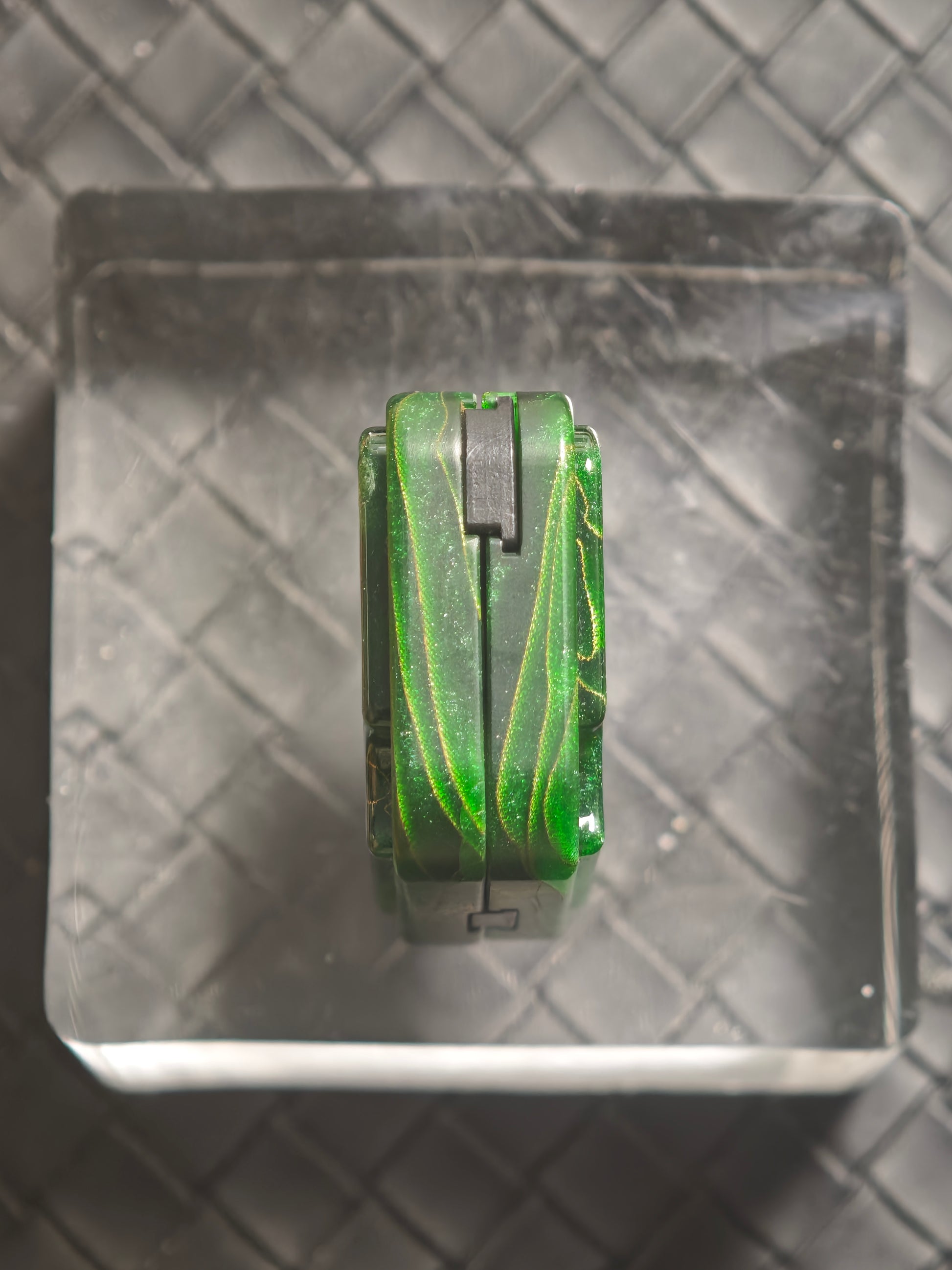 Price Tag Nine Palace Resin Copper