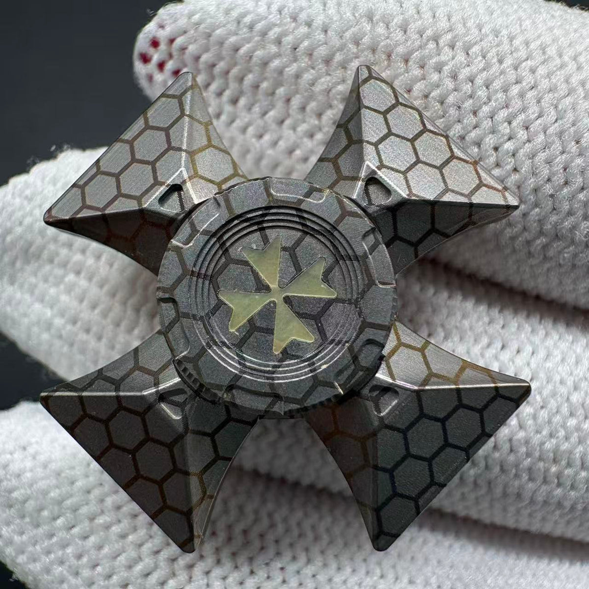 Malta Cross Superconductor
