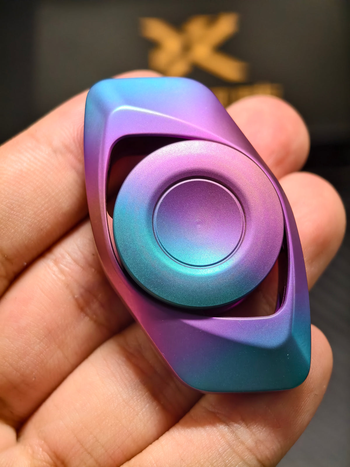Phantom Dual Leaf Titanium