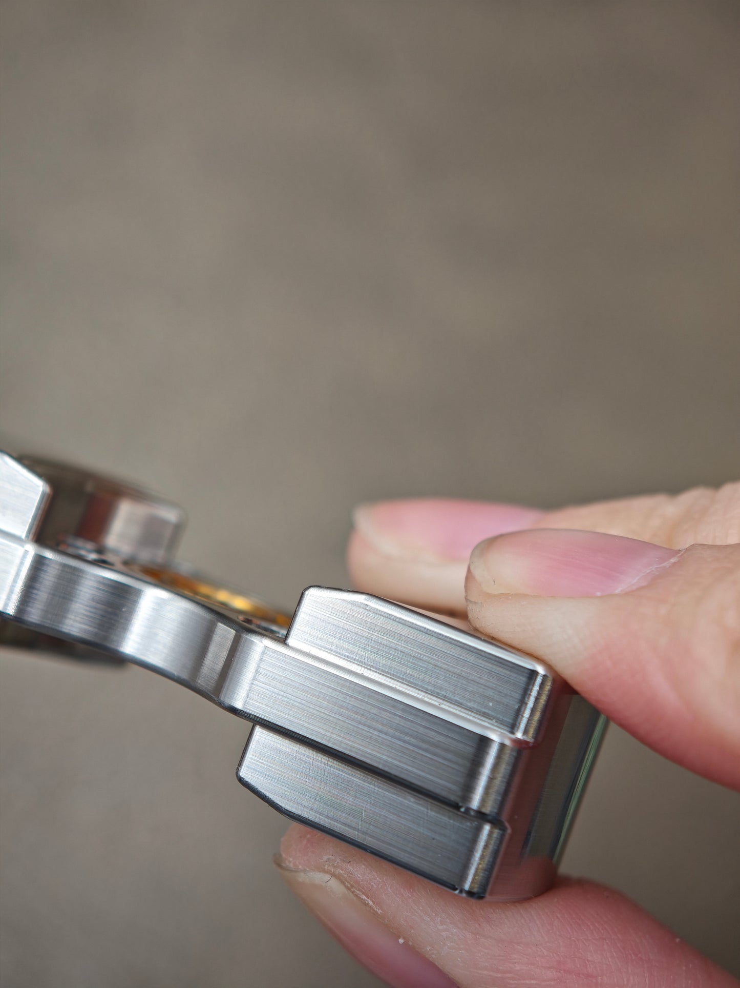 Moon M2 Stainless Steel