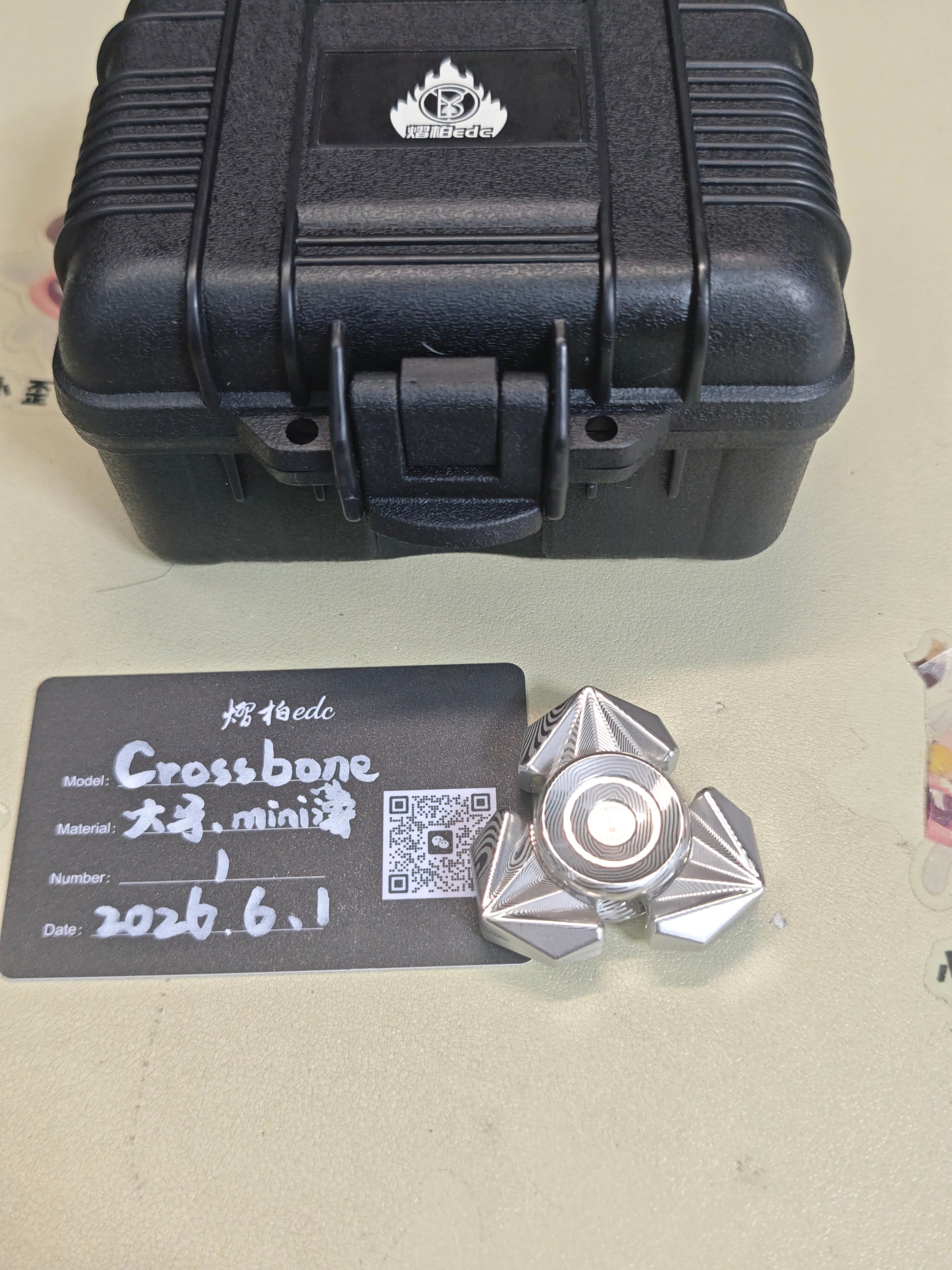 Tri Leaf Crossbone Damasteel