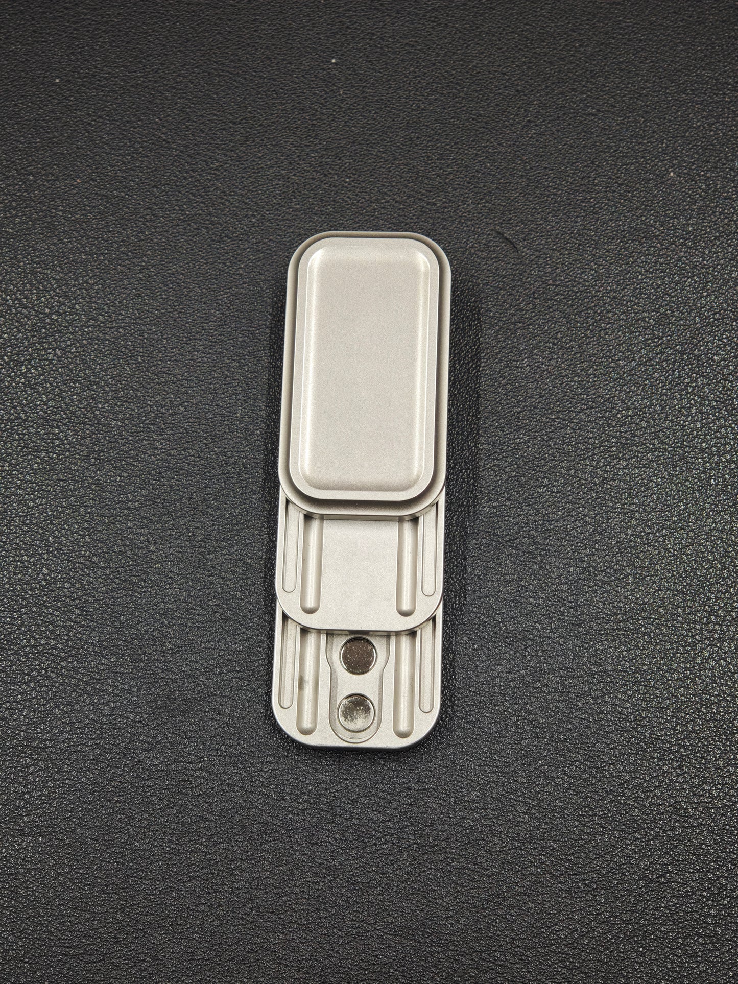 Magnet Feel Stainless Steel Stonewashed