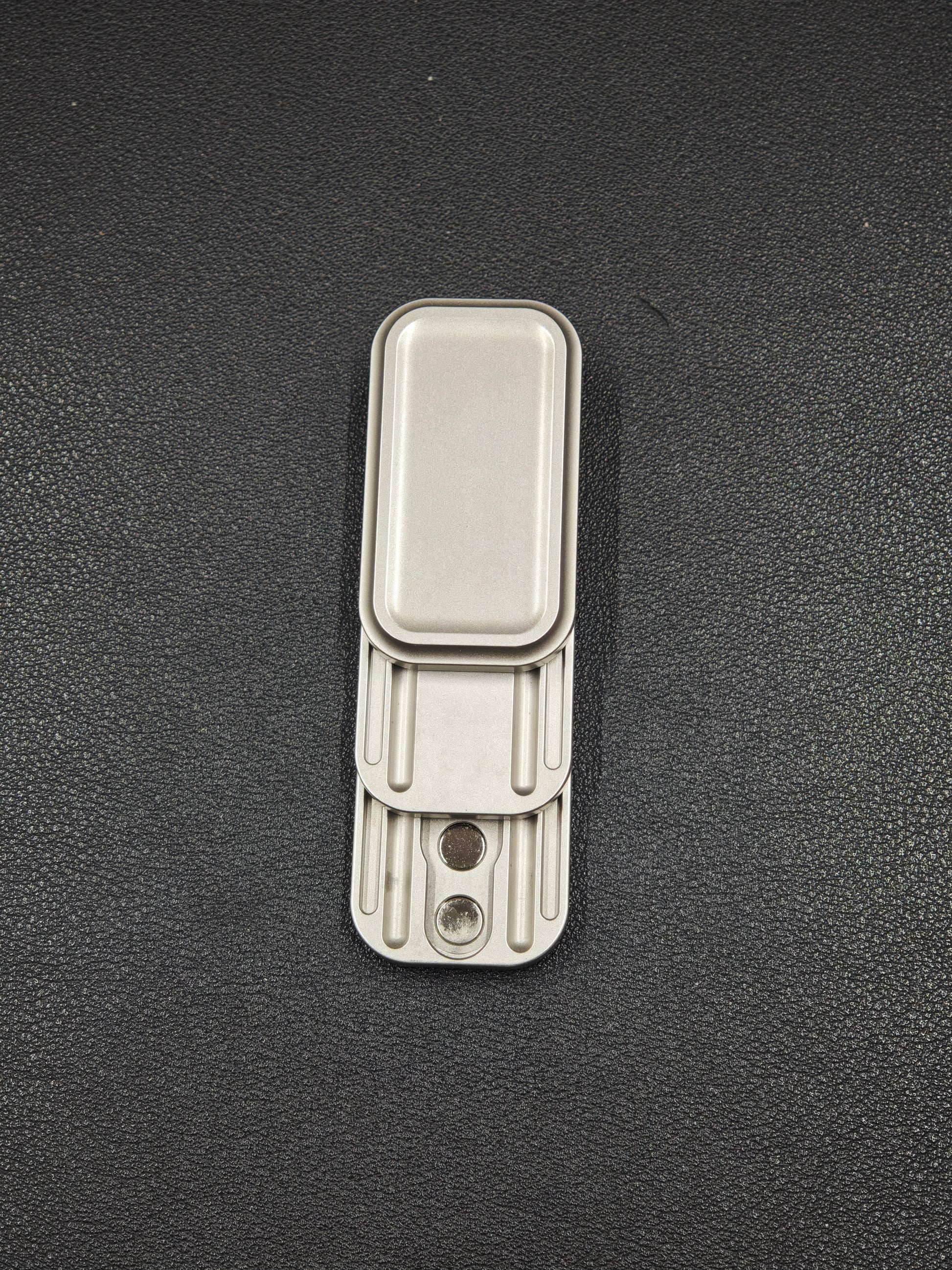 Magnet Feel Stainless Steel Stonewashed