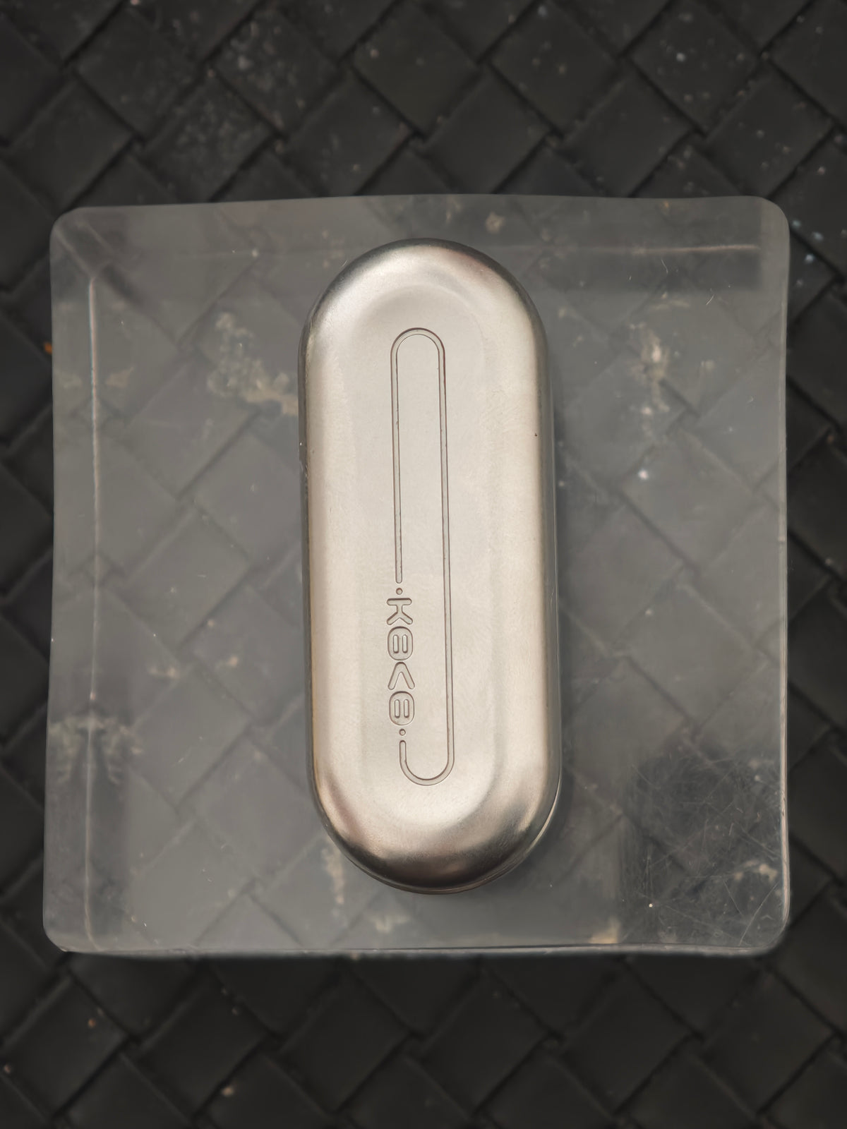 Floating Cloud Stainless Steel Stonewashed