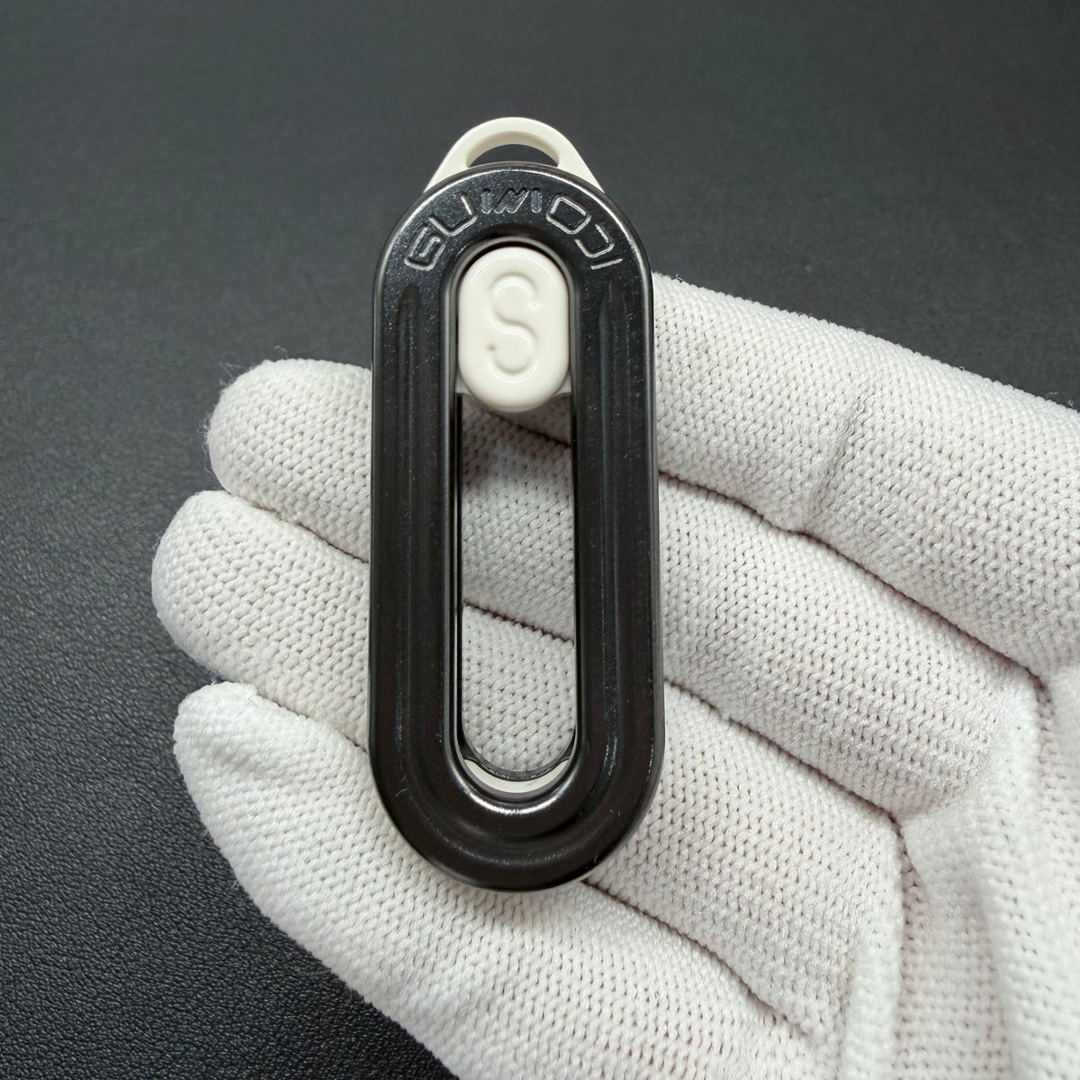Kong Zirconium