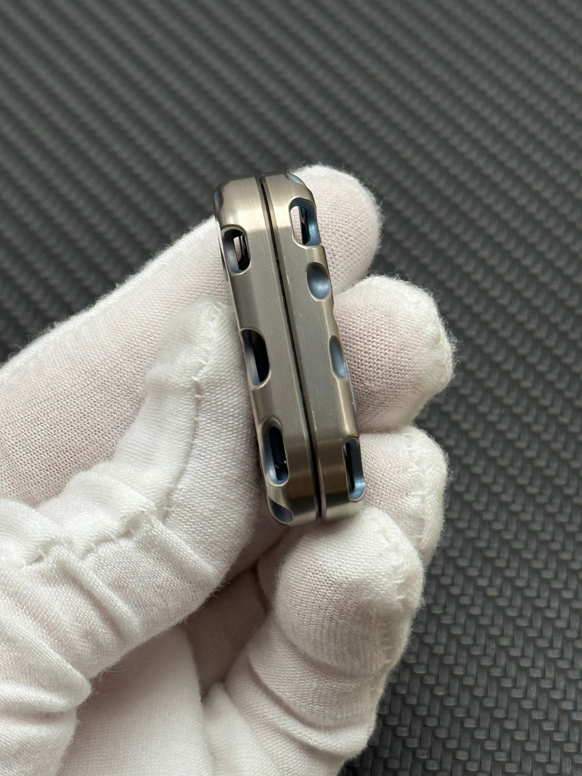 Top B Titanium