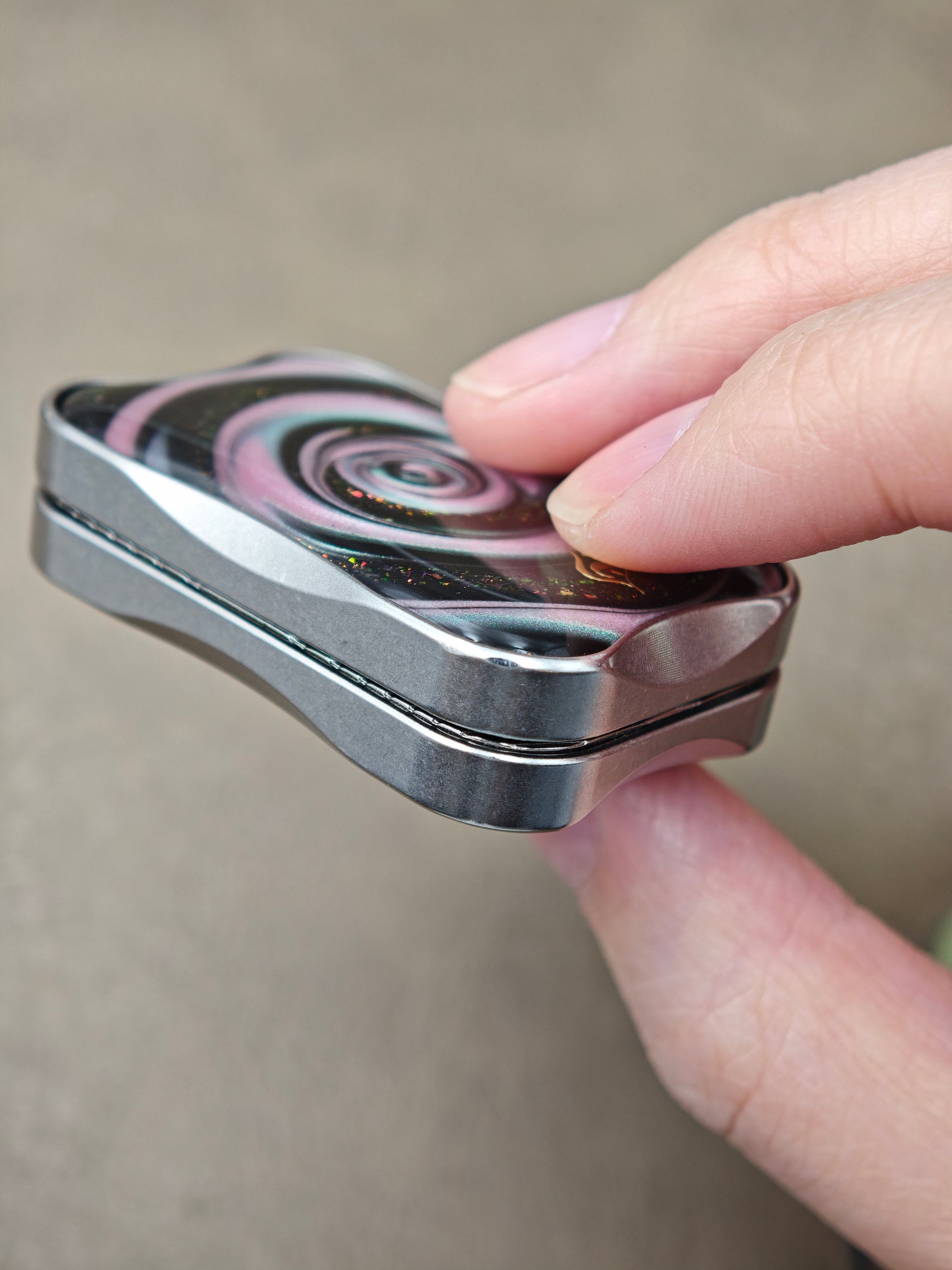 Aura Sand Stainless Steel