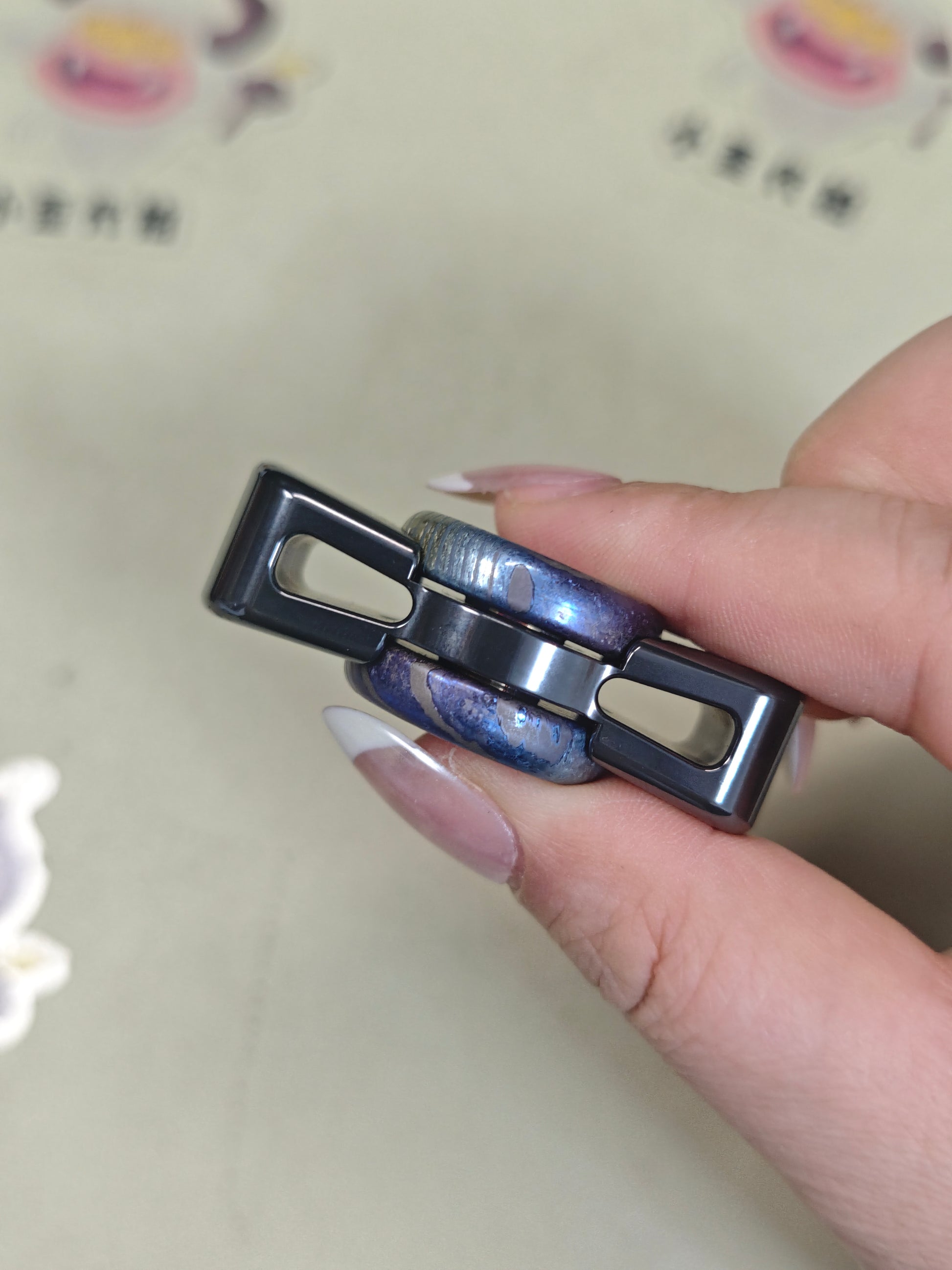 Floating Shadow Max Zircuti Zirconium