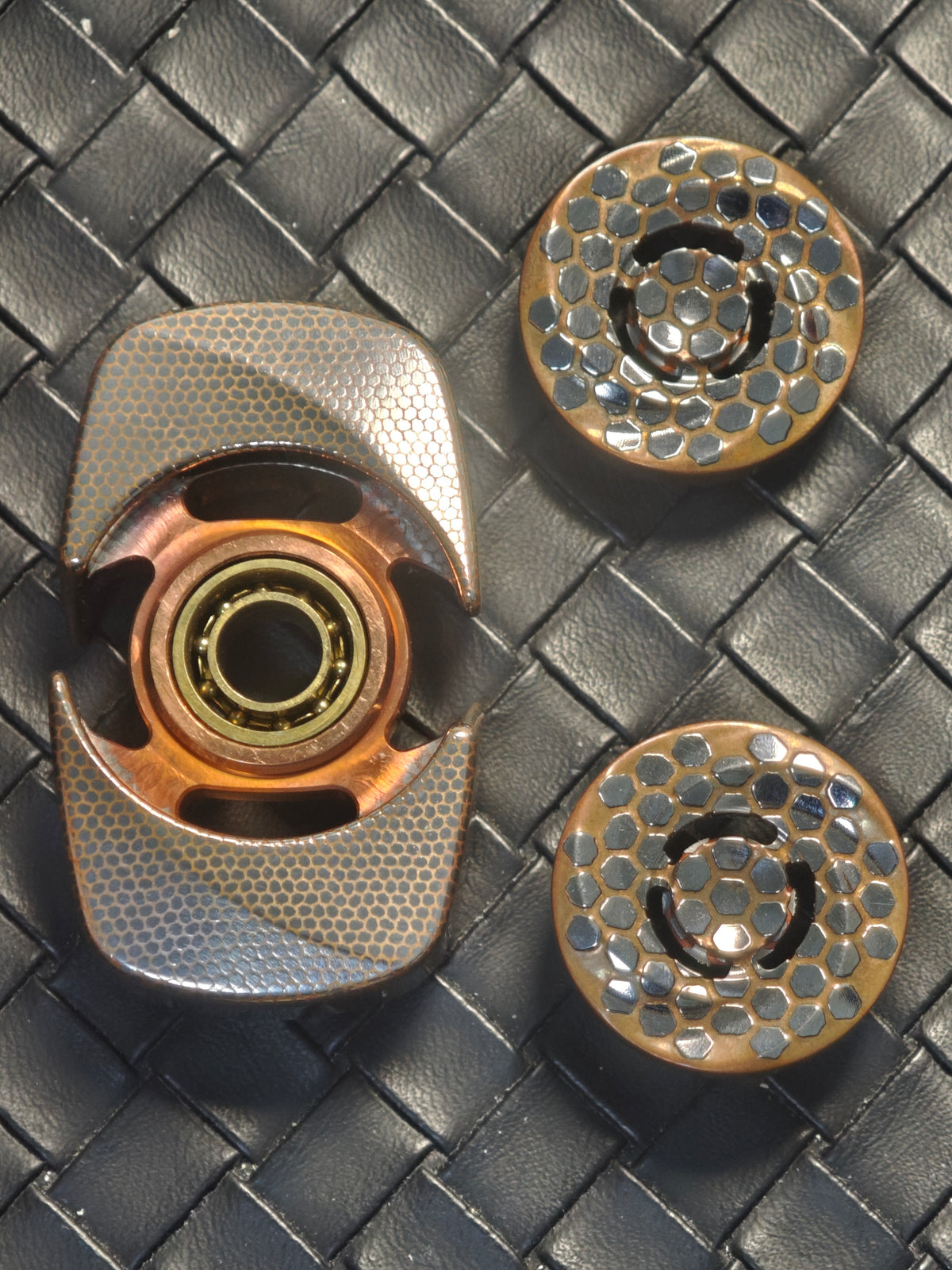Spinner Superconductor
