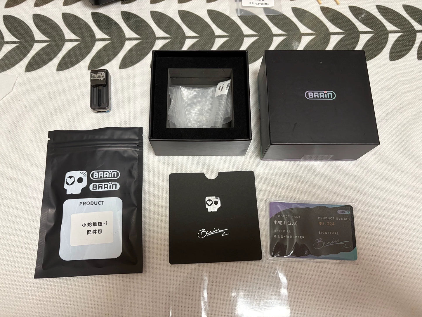 Snake Push 2.0 Zirconium