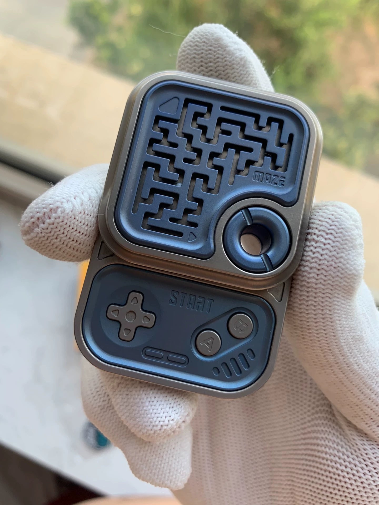 MAZE BLOCK Titanium