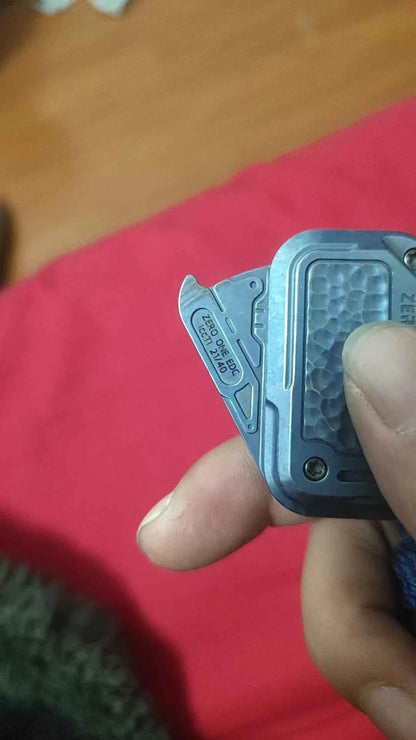 POP Throwing Card Titanium