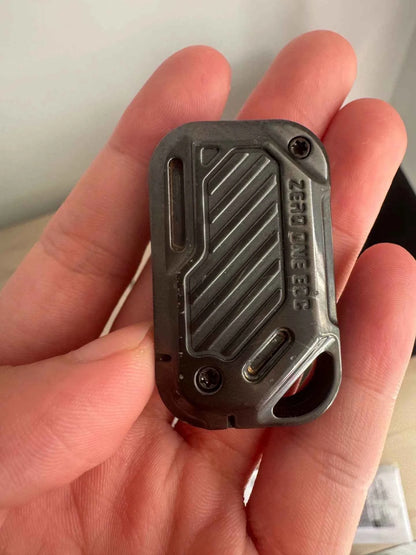 POP Throwing Card Titanium