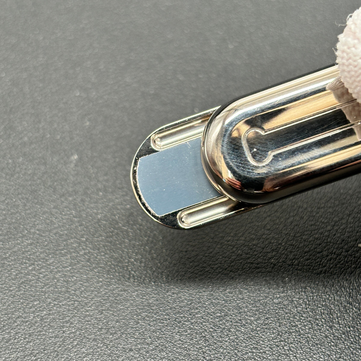 Floating Cloud Titanium Polished