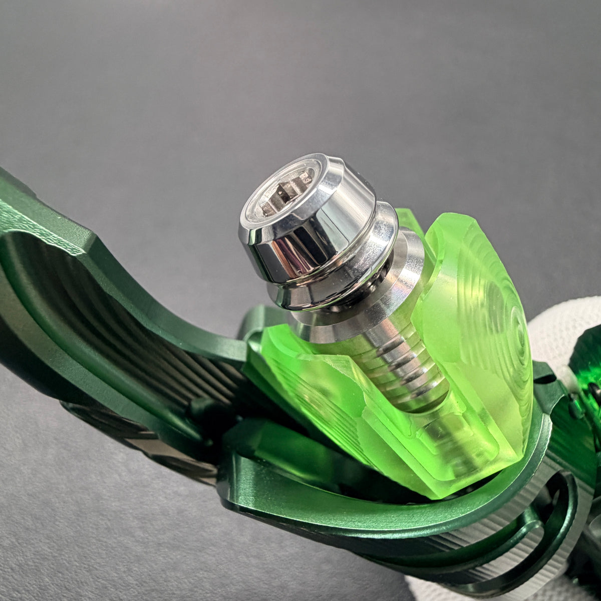 Symbiotic Bone Aluminum