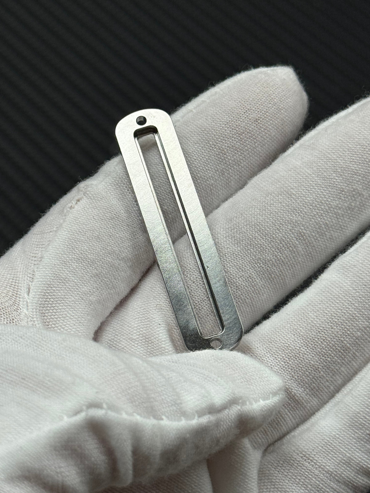 Floating Cloud Titanium Blasted