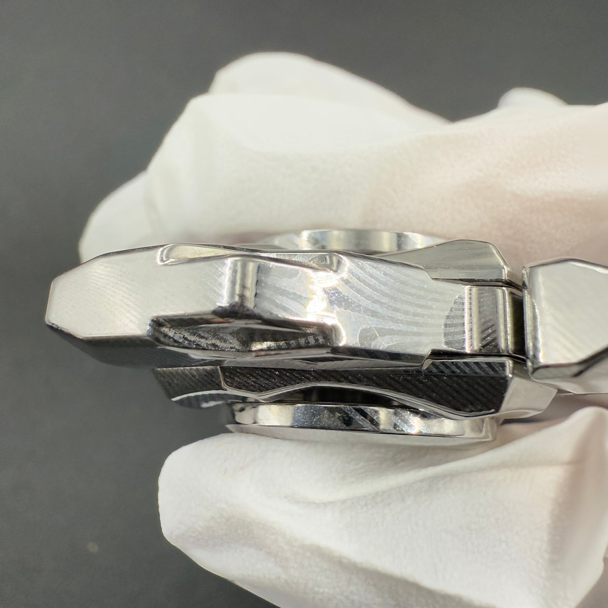 Haze Shell Opening Damasteel