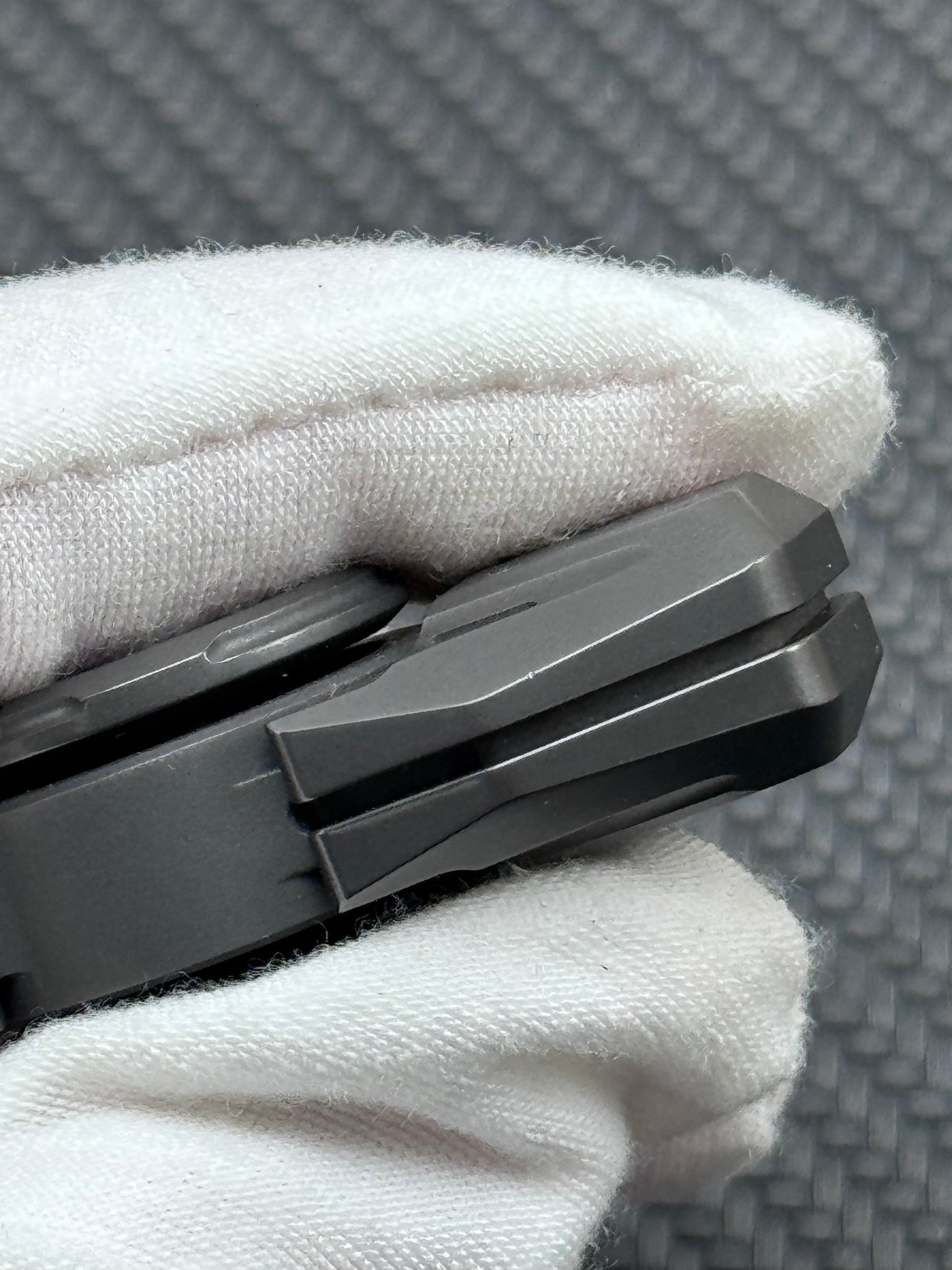 Warship Shell Opening Zirconium