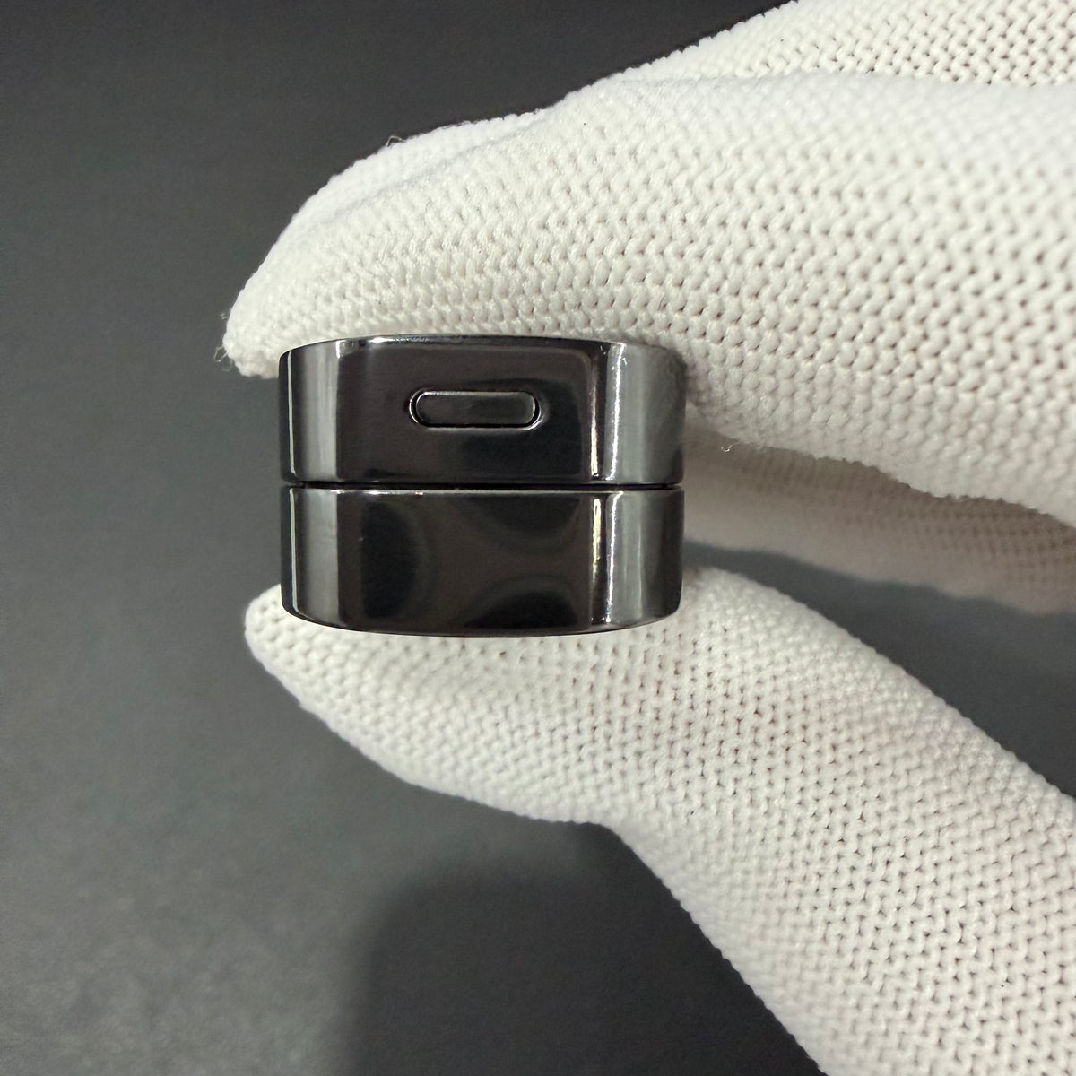 Feng Ling Zirconium Polished