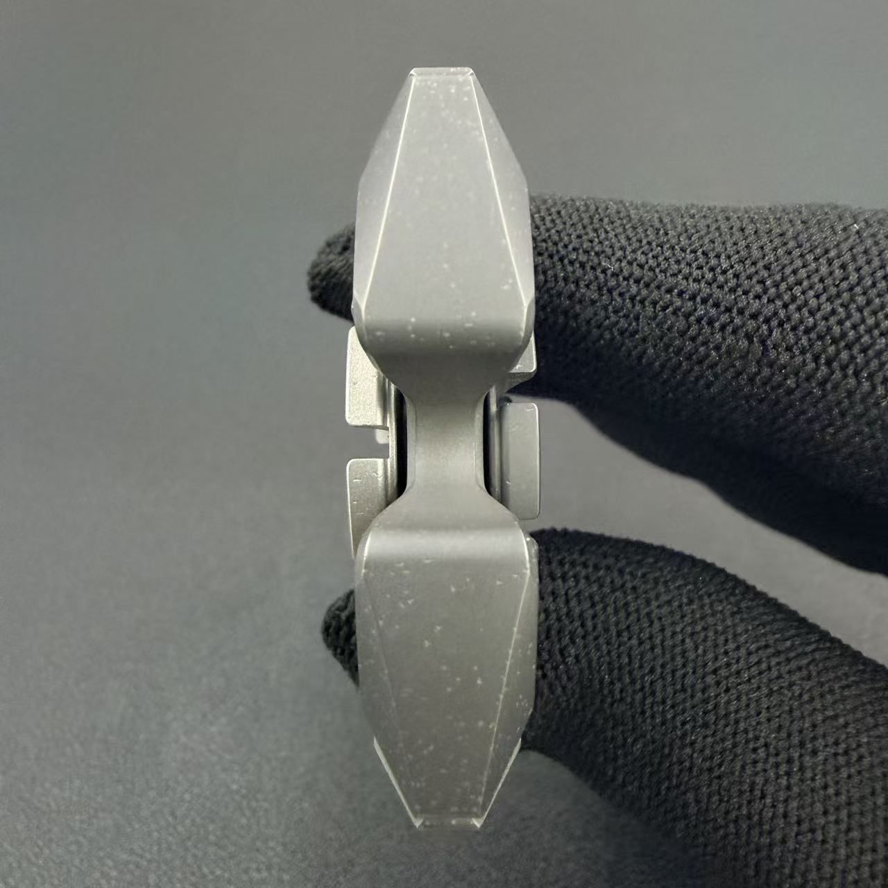 Scorpio Bearing Cap Stainless Steel Stonewashed