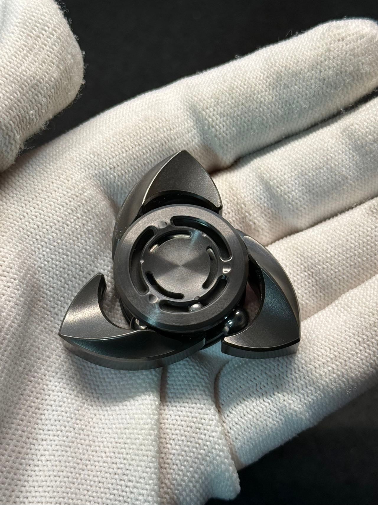 Ball Shark Zirconium