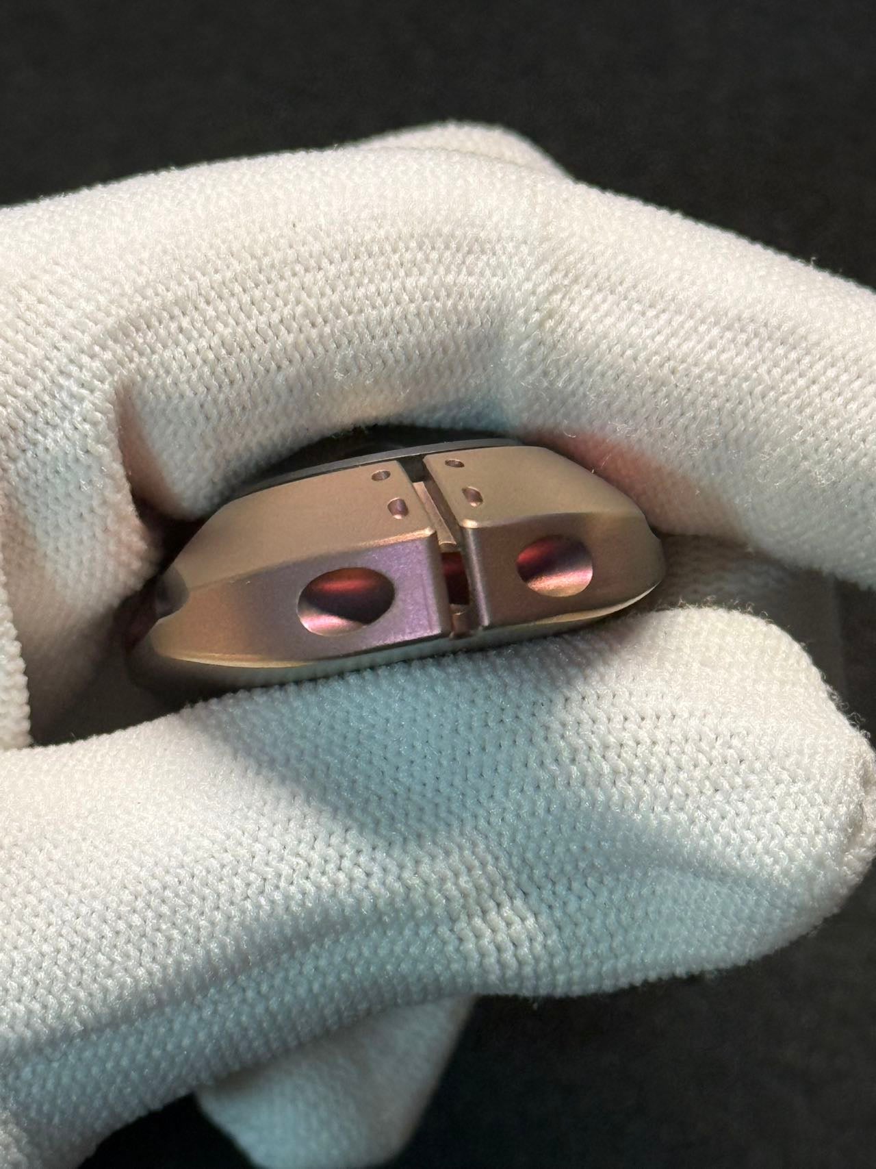 Roche Strike Titanium