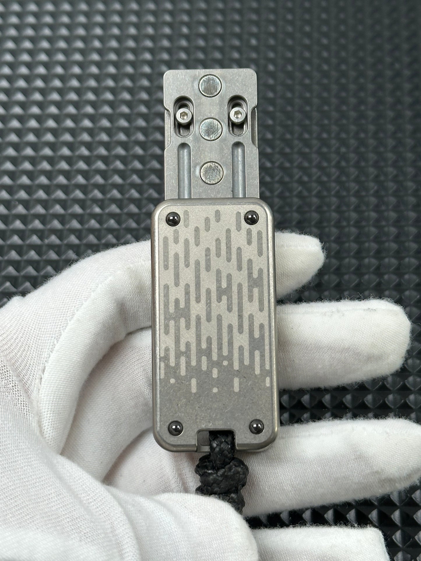 Pop Up Titanium
