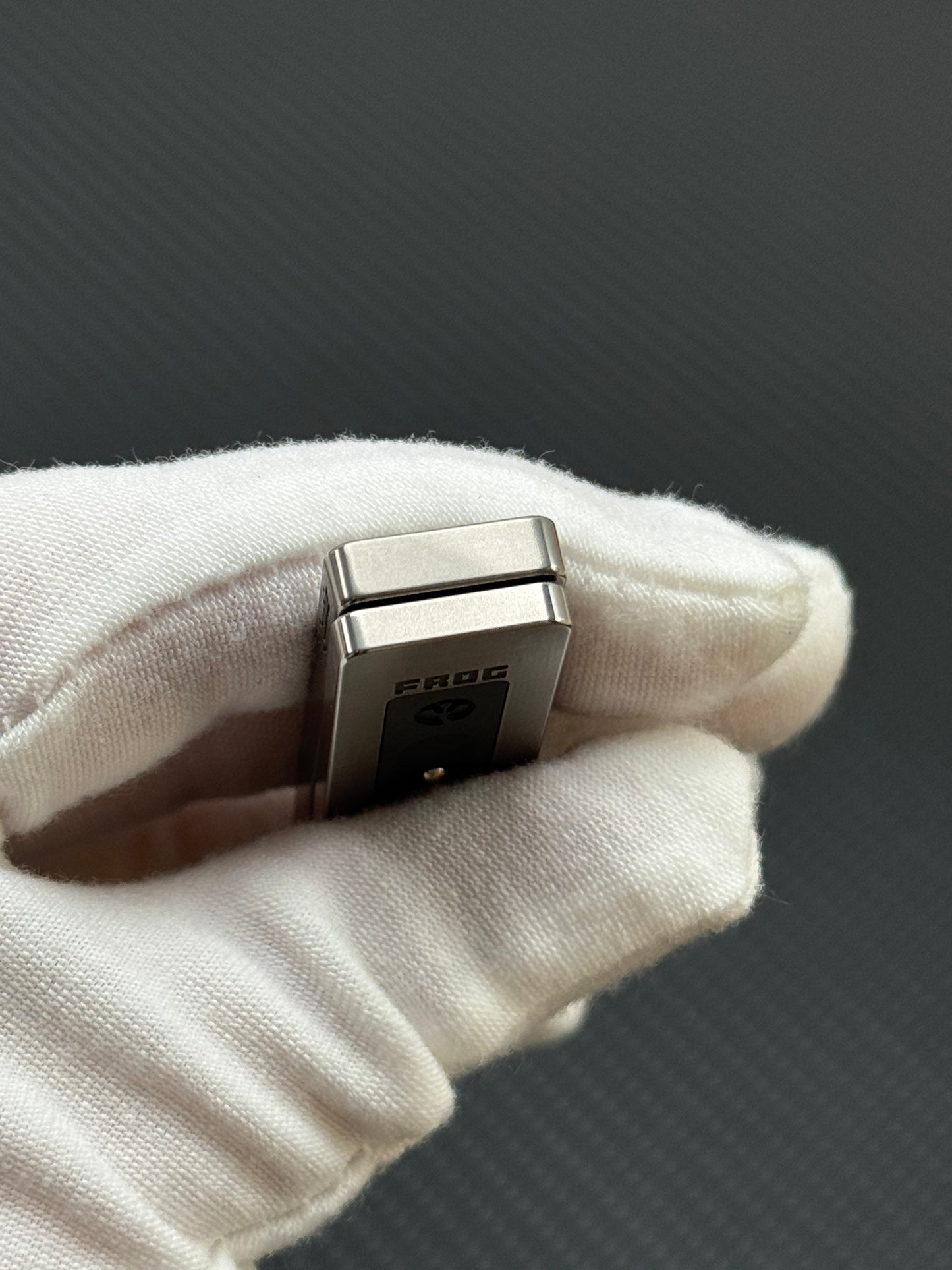 Frog Zirconium