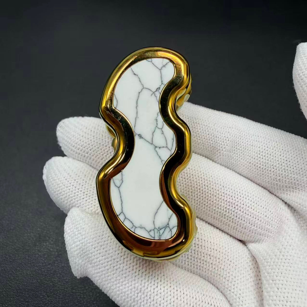 Gallop Zirconium