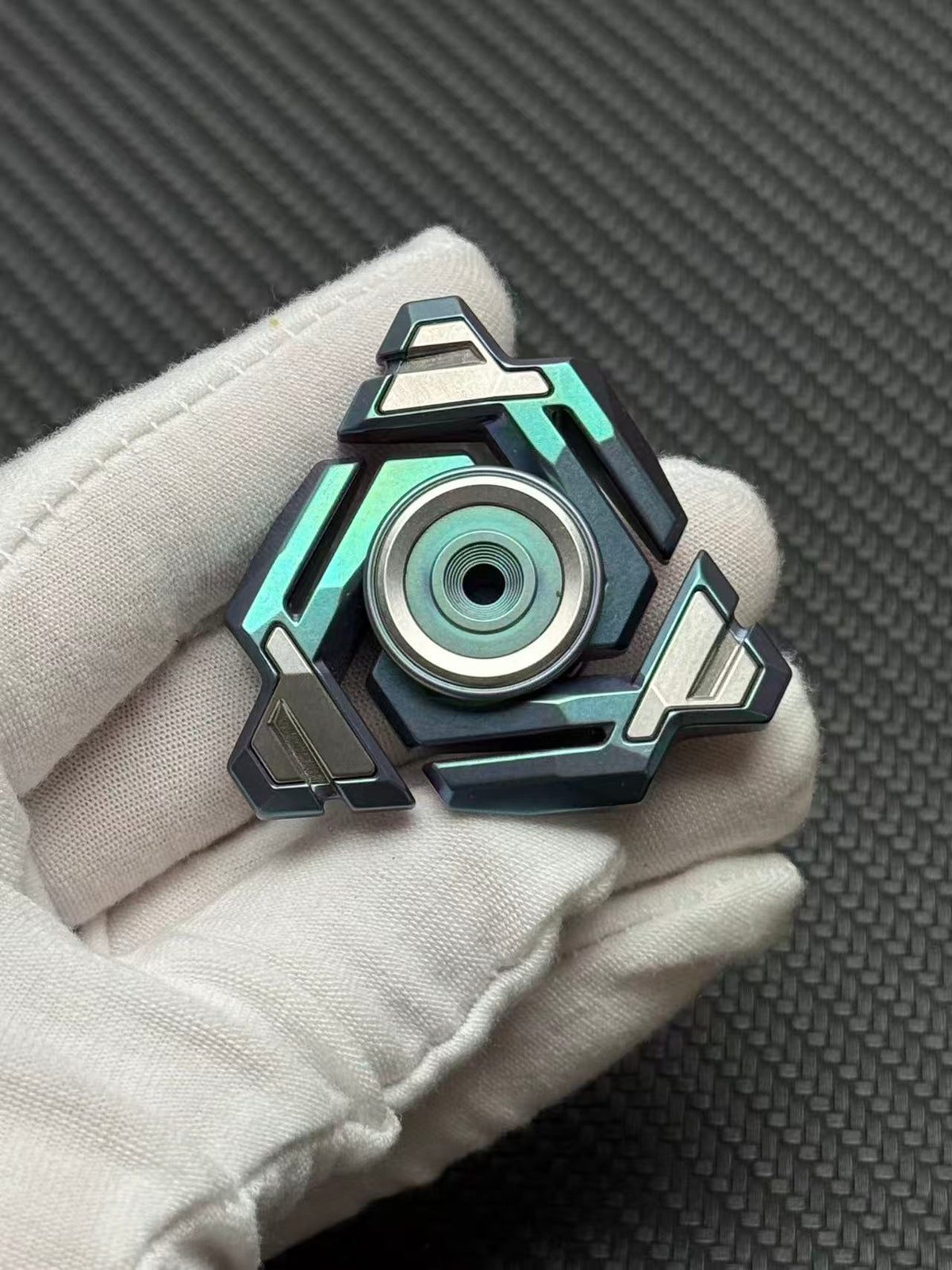 Ouroboros Titanium