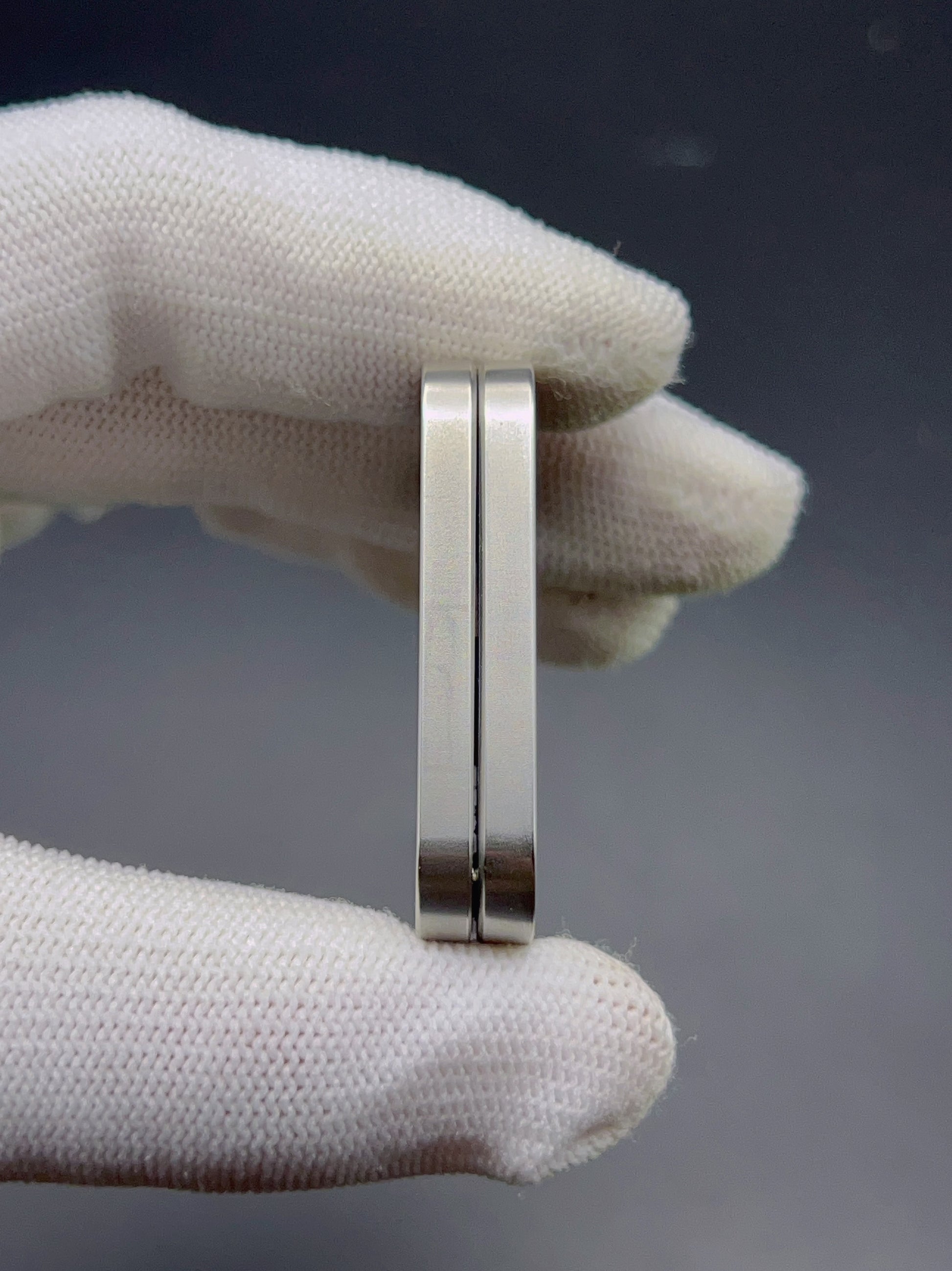 Poker Shuffle Stainless Steel
