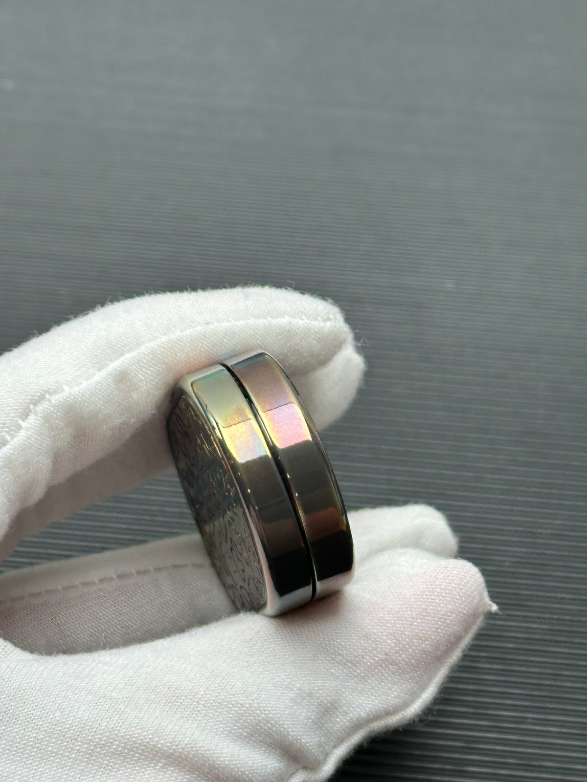 Grumpy Rabbit Rhythm Zirconium Oil Slick