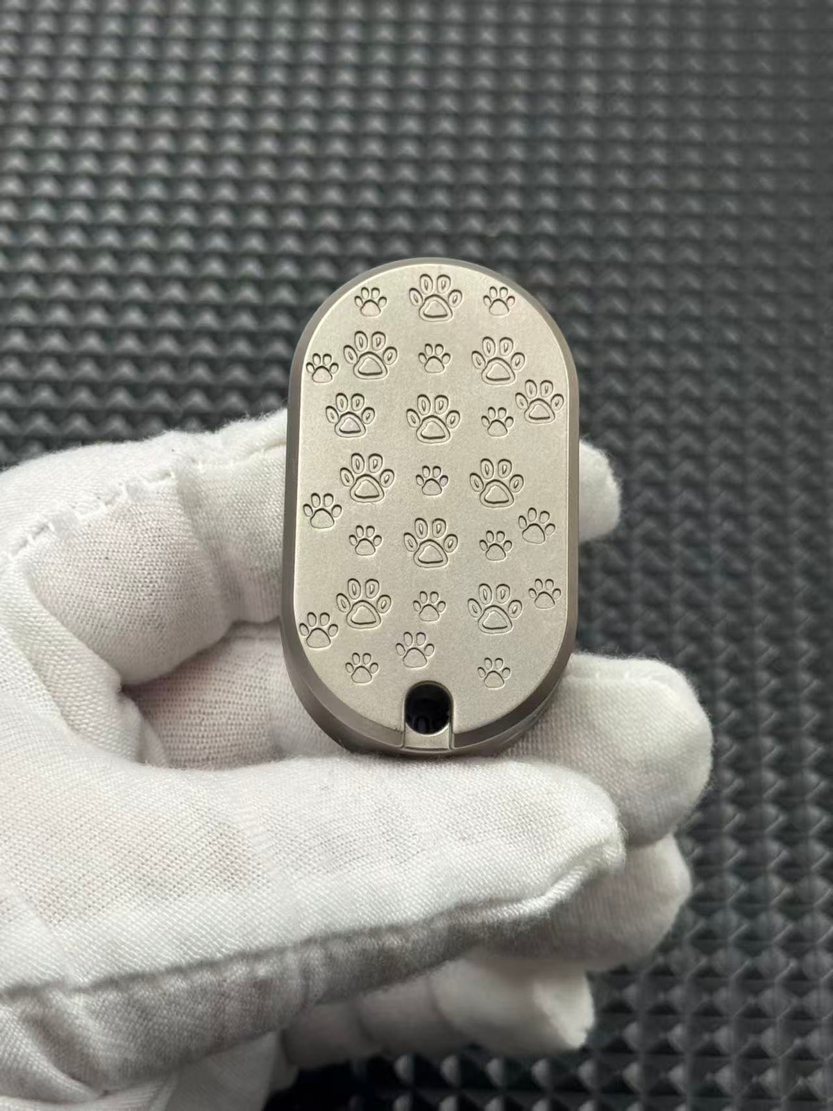 F2 Titanium