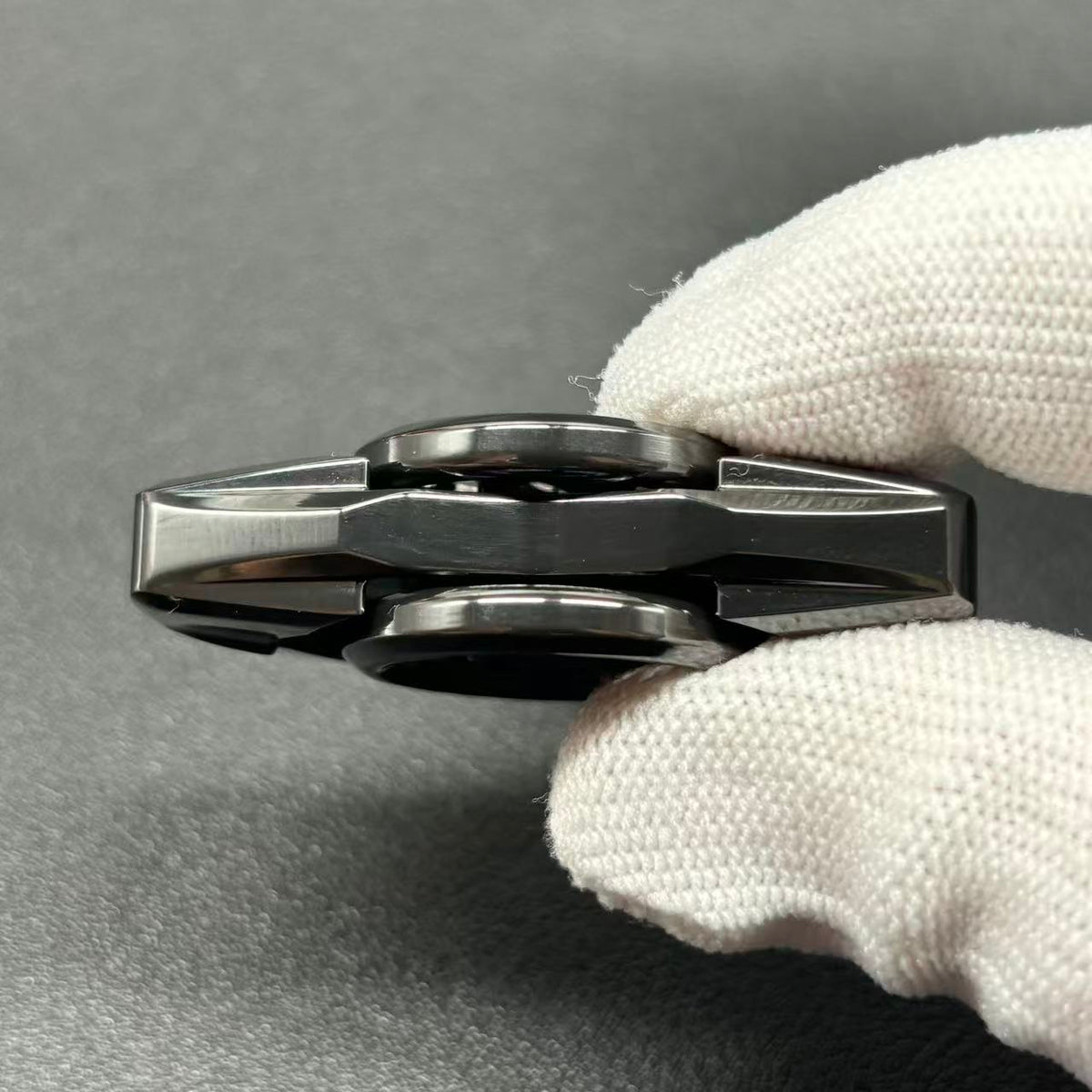 Kamen Dual Leaf Zirconium Polished
