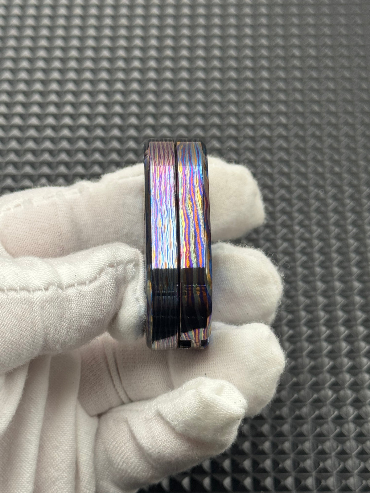 F2 Zircuti