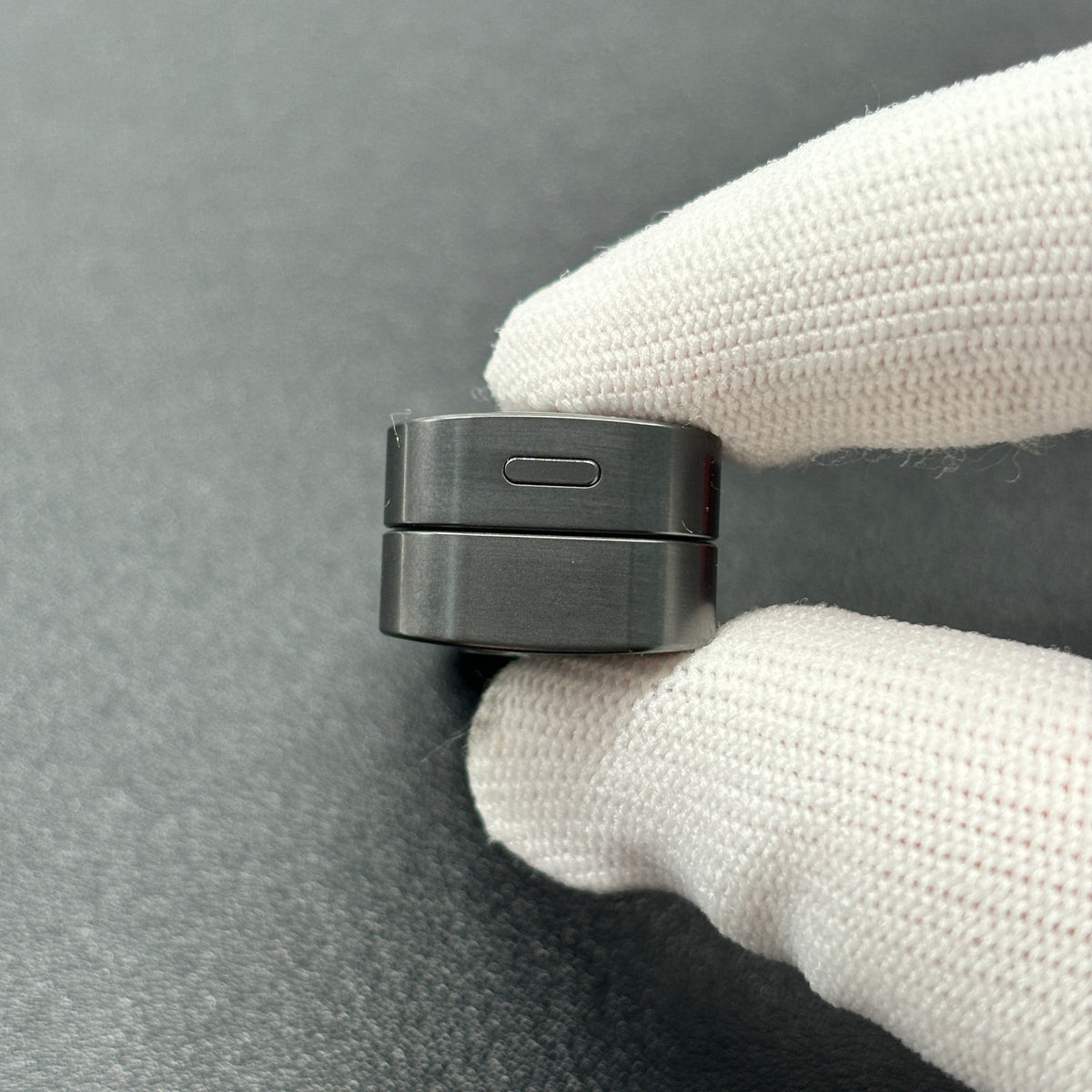 Feng Ling Zirconium Color-Anodized Stonewashed