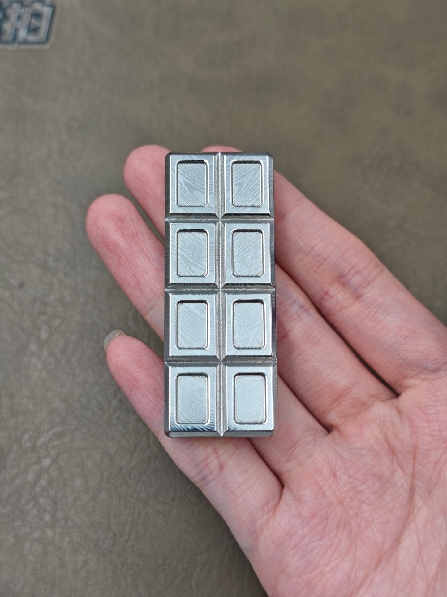 Ultra Thin Wafer Damasteel
