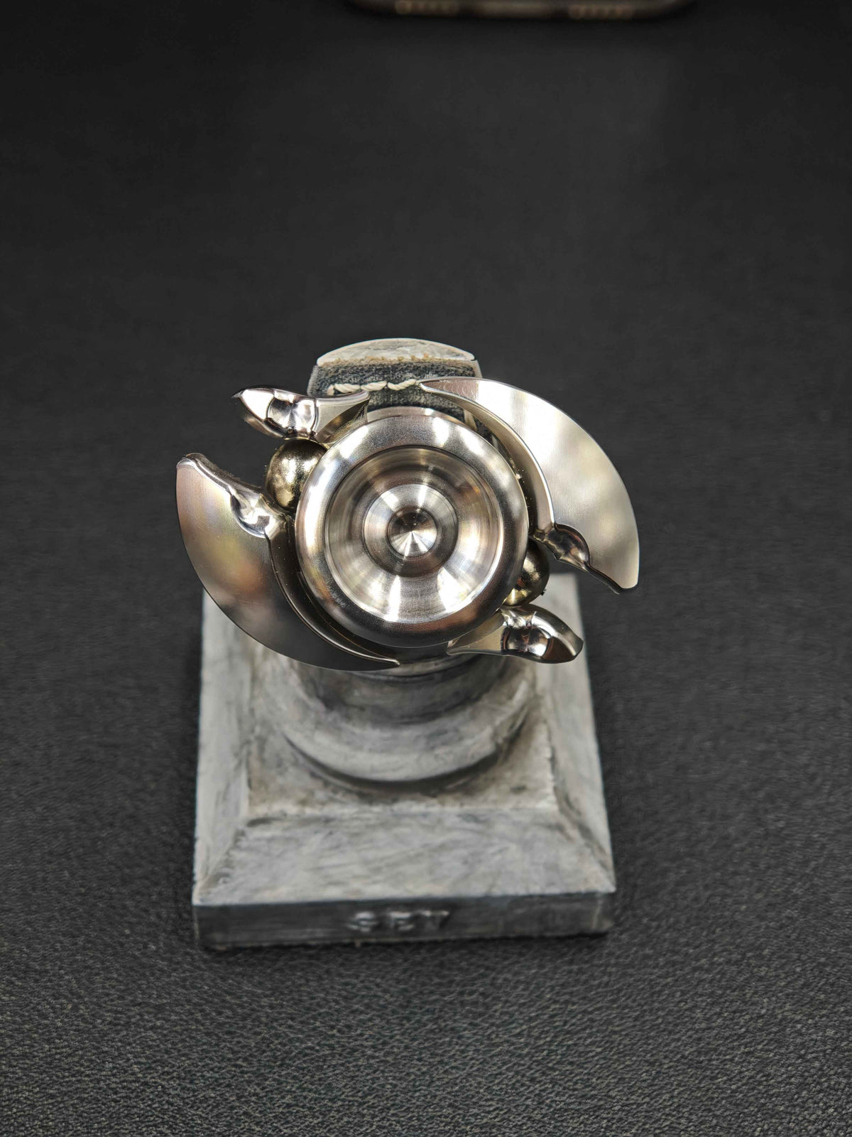 Sabertooth Stainless Steel