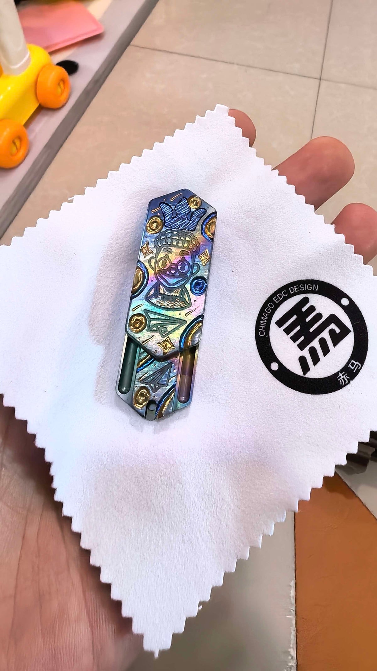 Plane Titanium Engraved