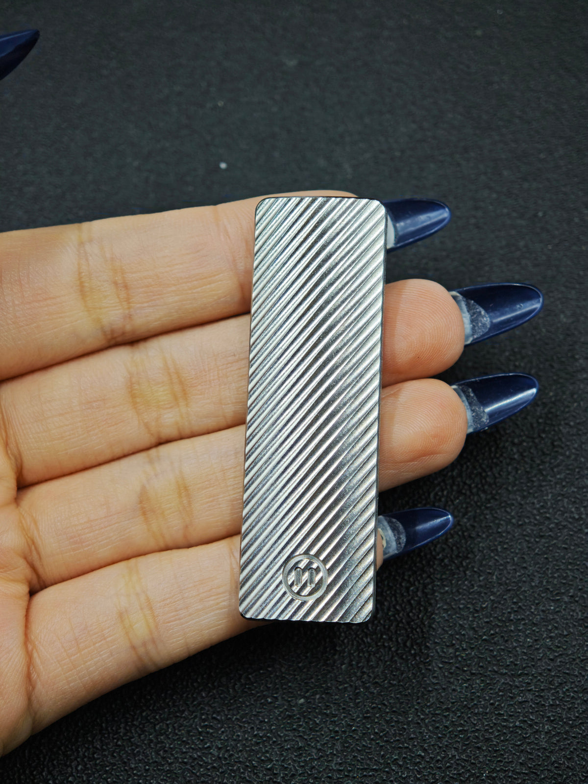 Ji Li Titanium