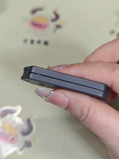 Plane Zirconium