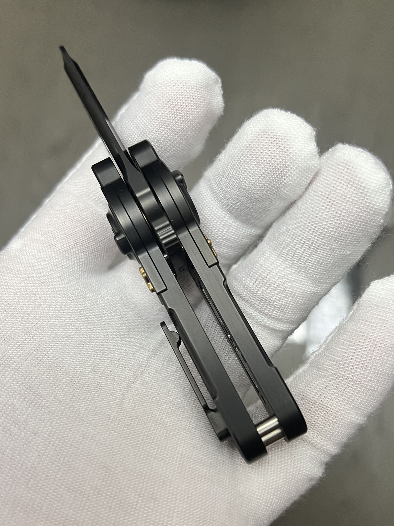 Dimension Slash Pry Bar Titanium Limited Edition
