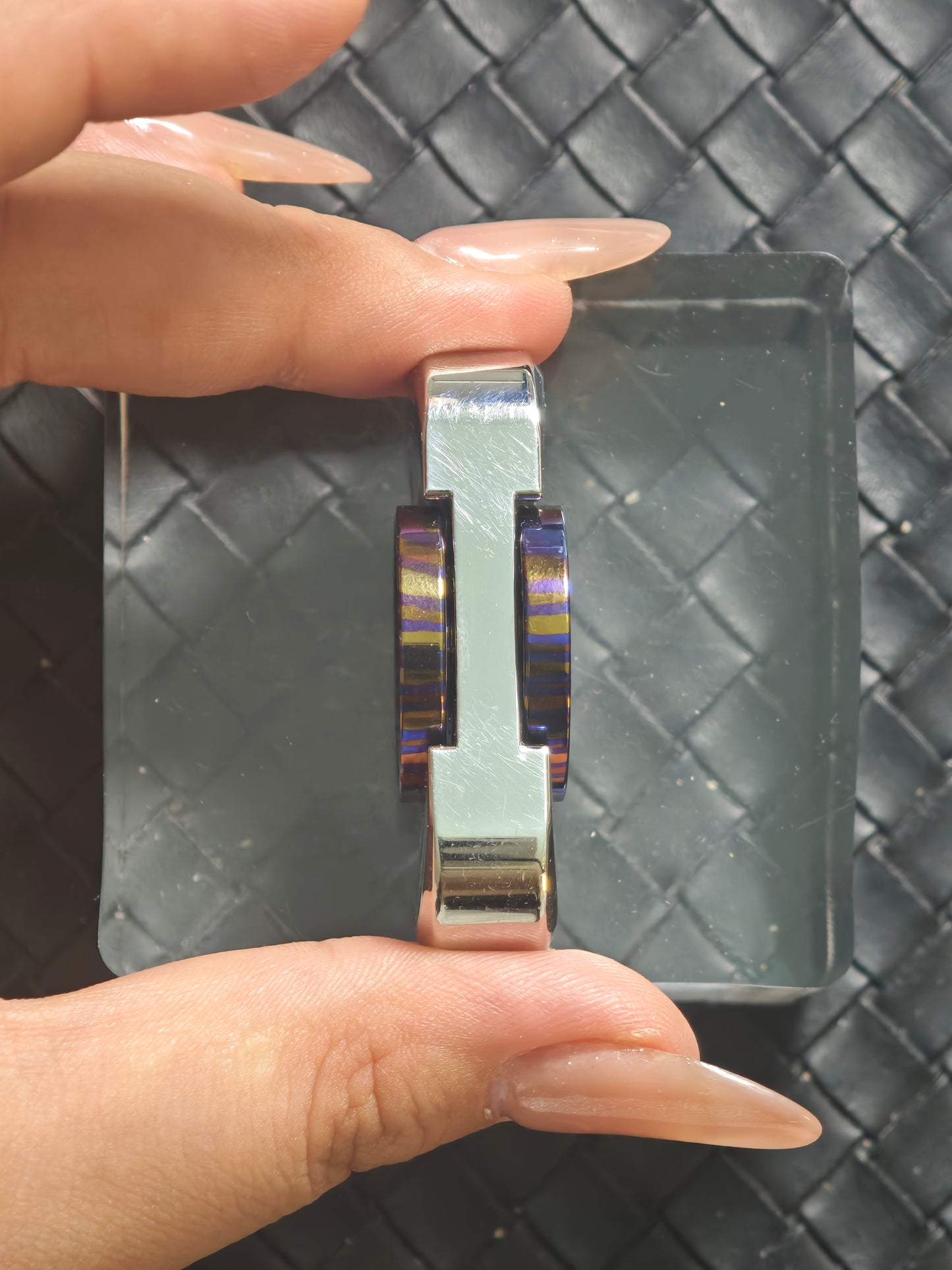 Stacked Mirror Mokuti Stainless Steel