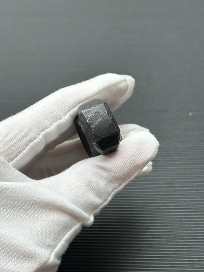 Whisper Duo Tungsten Stone Textured