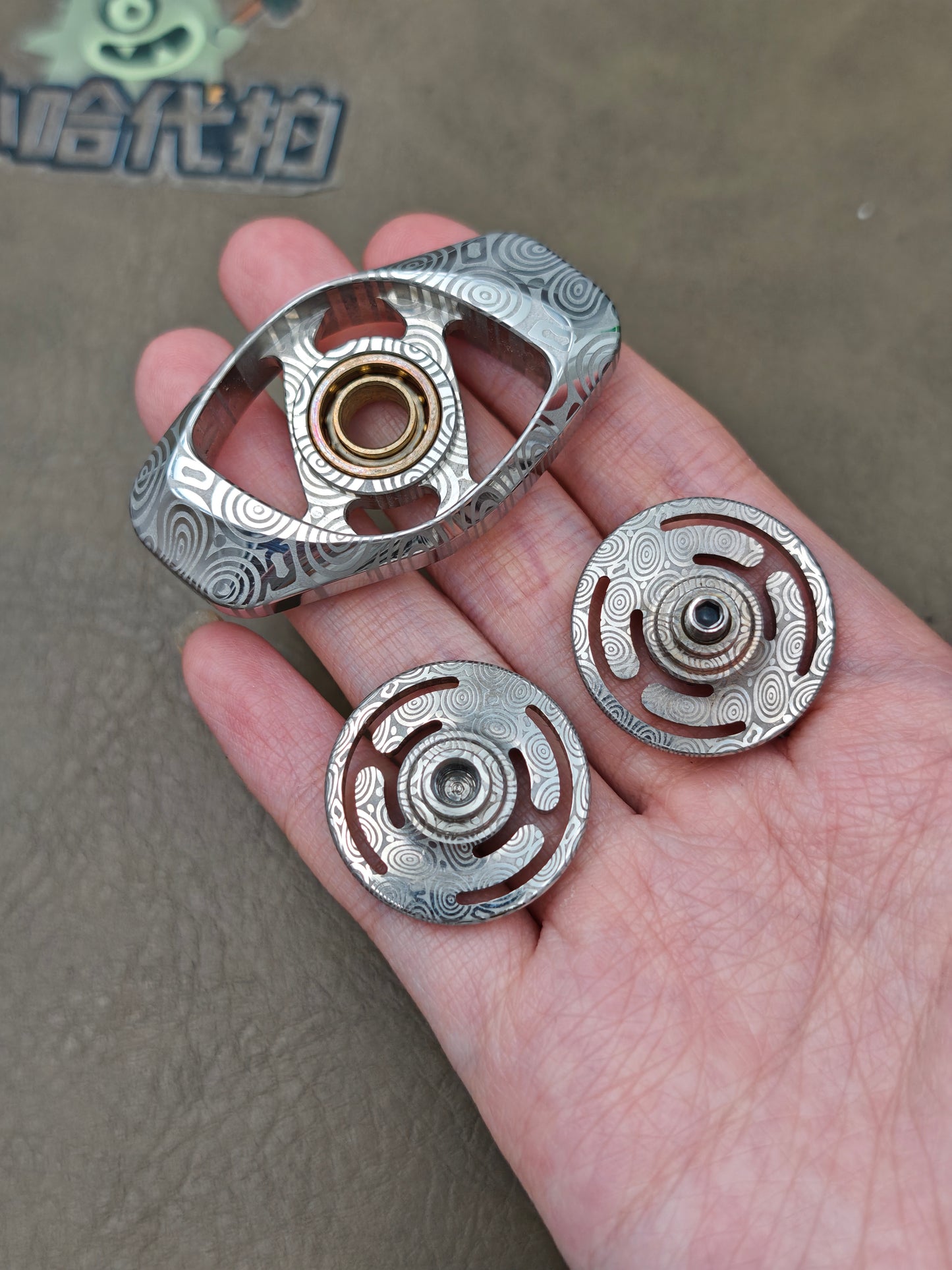 Phantom Dual Leaf Stainless Steel
