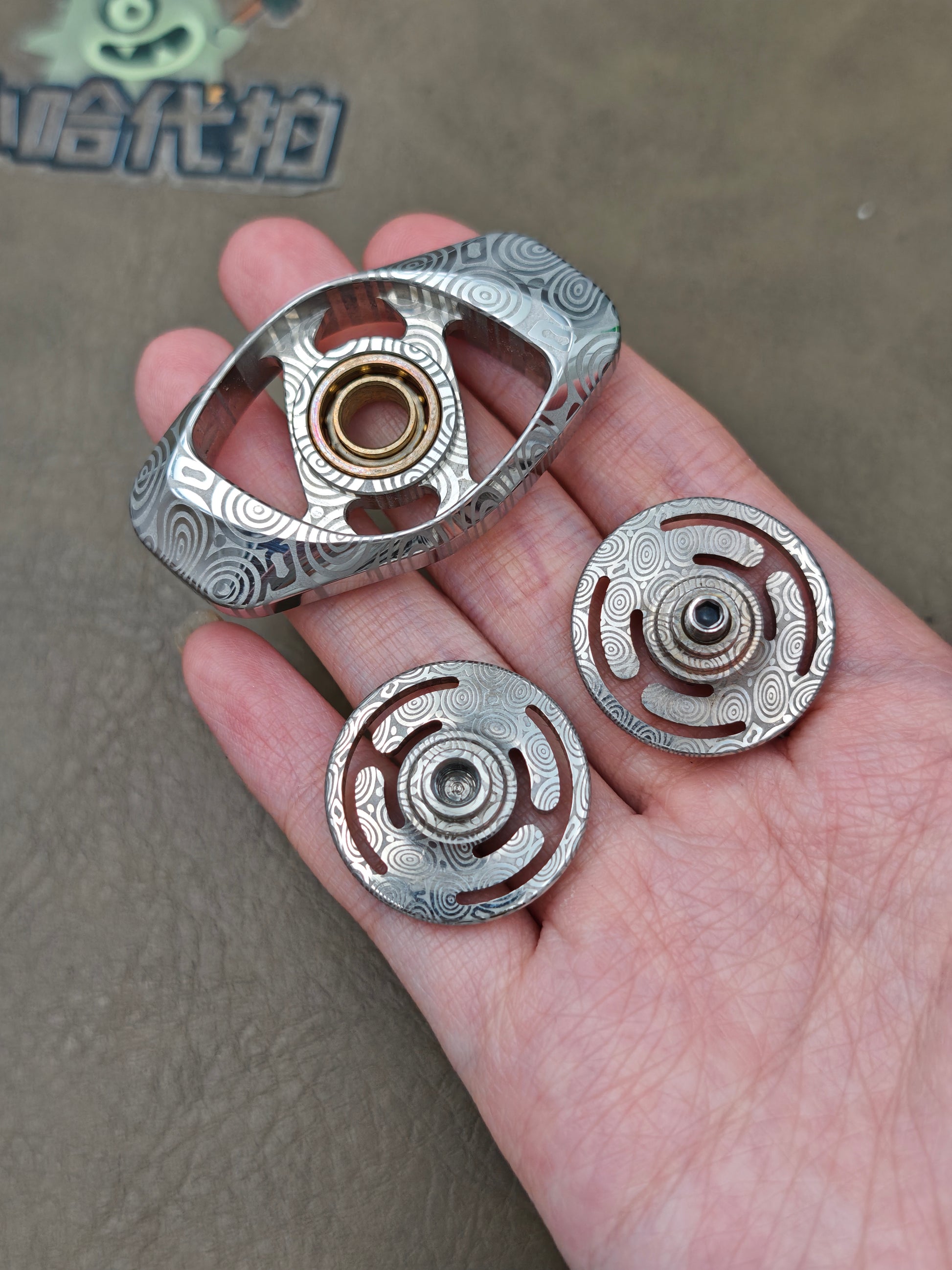 Phantom Dual Leaf Stainless Steel