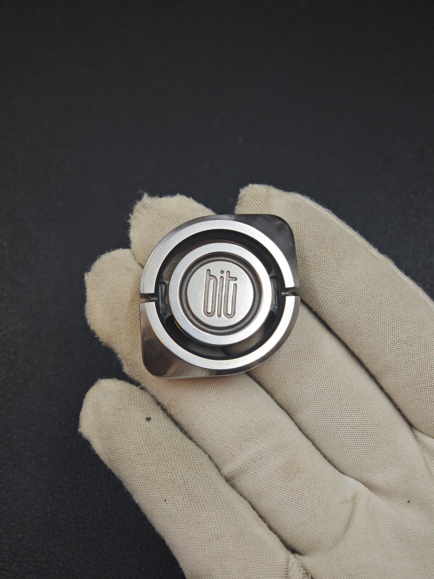 BIT 04 Stainless Steel